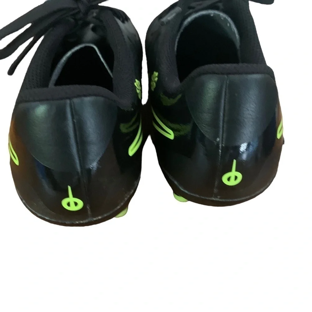 Nike Youth Black Swoosh Soccer Cleats Sz 2.5